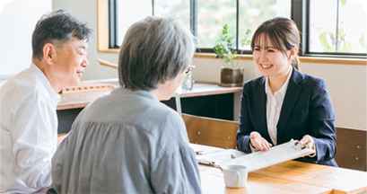 保険のプロによる相談の様子